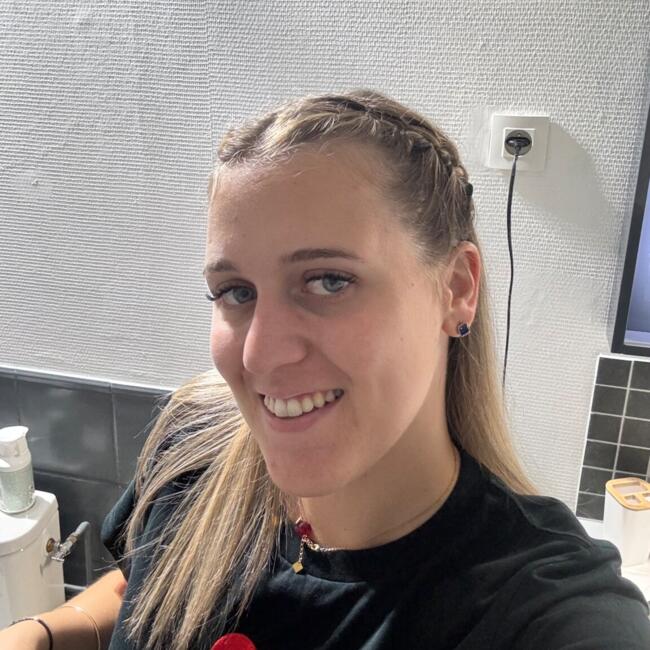 Babysitter in Mauguio: Lisa