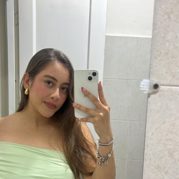 Niñera Armenia: MANUELA