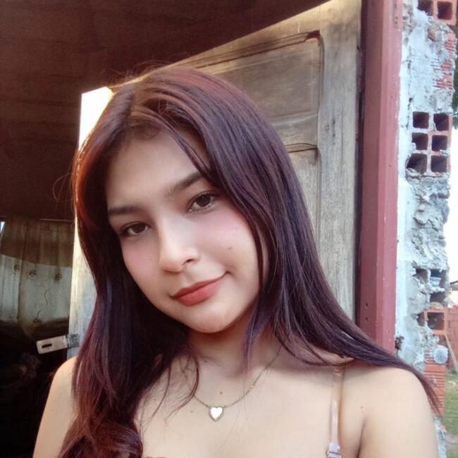 Babysitter in Santa Cruz: Melania