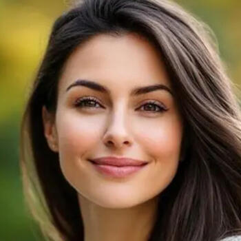 Babysitter Enfield: Sonila