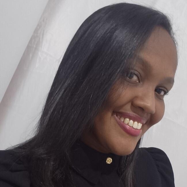 Babysitting job in Governador Valadares: Mileny