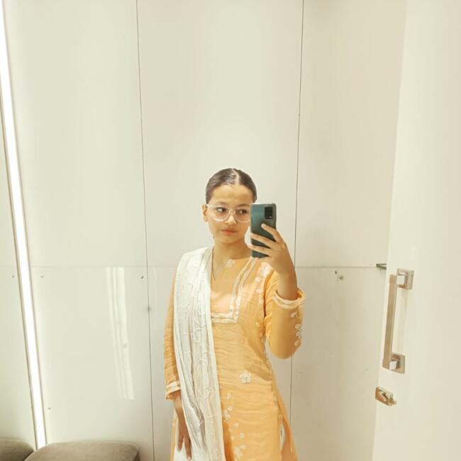Babysitter in Delhi: Ananya
