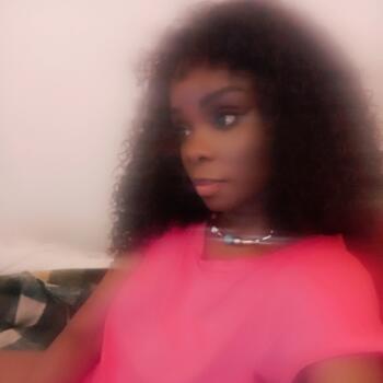 Babysitter Barreiro: Nelia