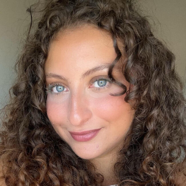 Babysitter in Annemasse: Lina