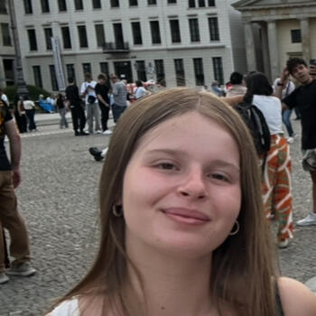 Babysitter in Saint-Gratien: Charlotte