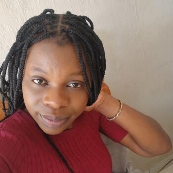 Babysitter in Randburg: Bridget