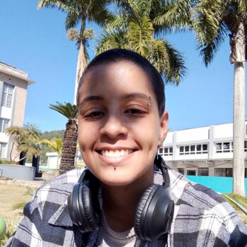 Babysitter in Blumenau: Caroline