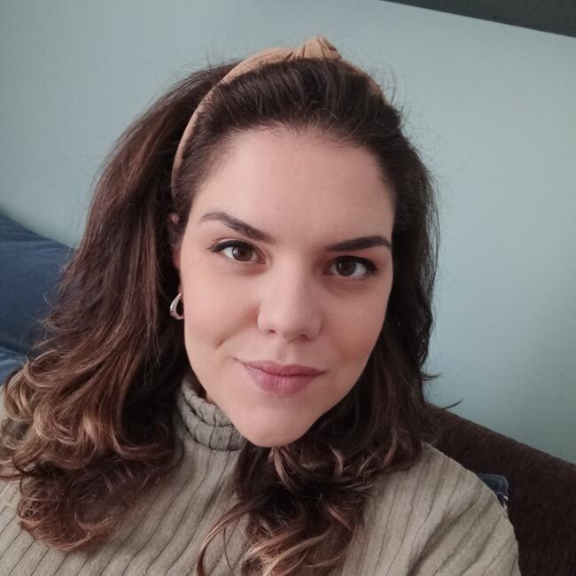 Δουλειά για babysitter στην περιοχή Ίλιον: Fenia