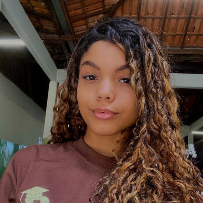 Babysitter in Ipatinga: Gabriela