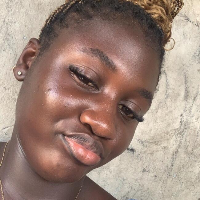 Babysitter in Libreville: Stella