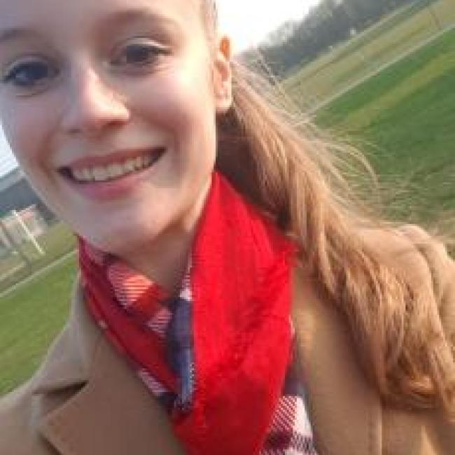 Baby-sitter in Luxembourg: Emeline