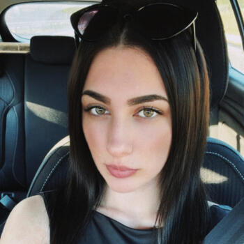 Bébiszitter Százhalombatta: Dorina