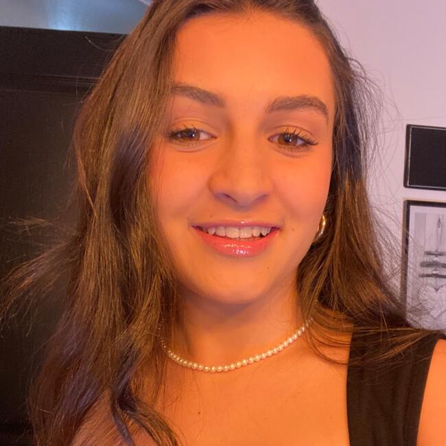 Babysitter in Rennes: Maureen