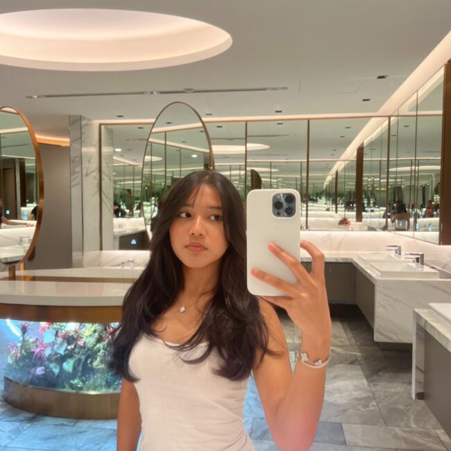 Babysitter in Rome: Evelyn Cho