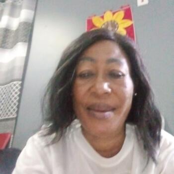 Babysitter Taifa: Queenslove