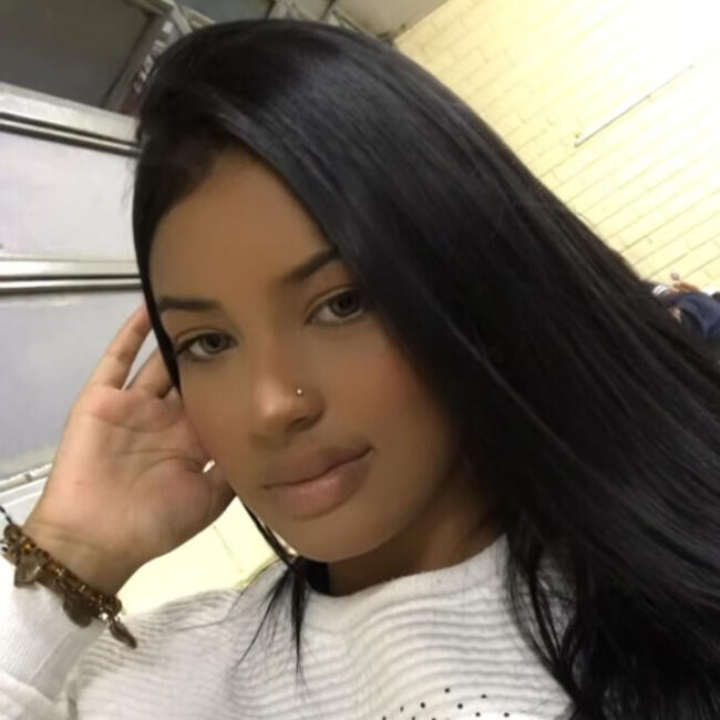 Emprego de babá em Brasília: Shélita