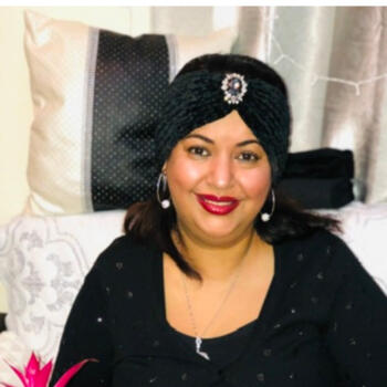 Nanny in Parijs: Noura