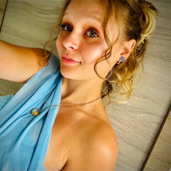 Babysitter in La Louvière: Syliana