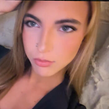 Babysitter in Cannes: Ilia