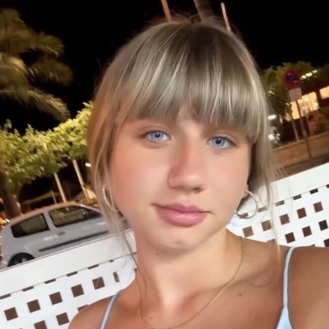 Babysitter in Sagunto: Alexandra