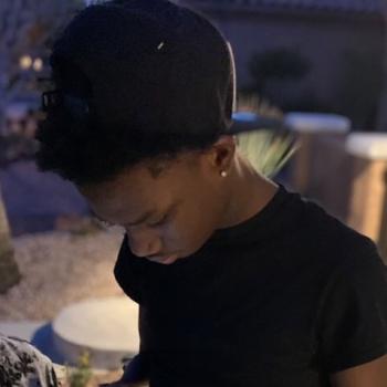 Babysitter in Las Vegas: De'Marion