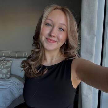 Babysitter Whitby: Lauren Brand