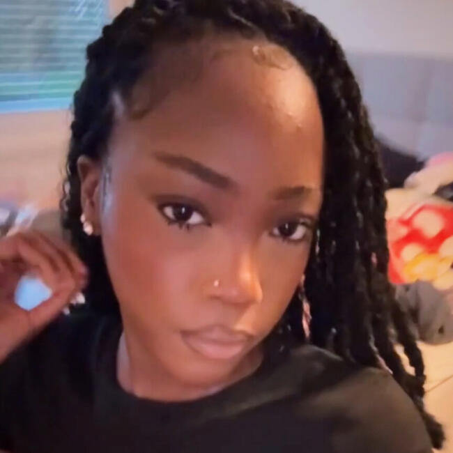 Babysitter in Boudry: Karen Lea