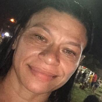 Emprego de babá em São Luís: emprego de babá Yan