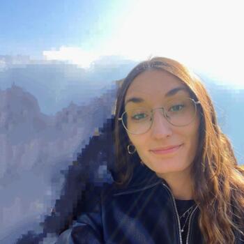 Nanny in Cisano Bergamasco: Syria