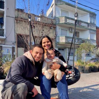 Δουλειά για babysitter στην περιοχή Μοντεβιδέο: δουλειά φύλαξης παιδιών Treizy