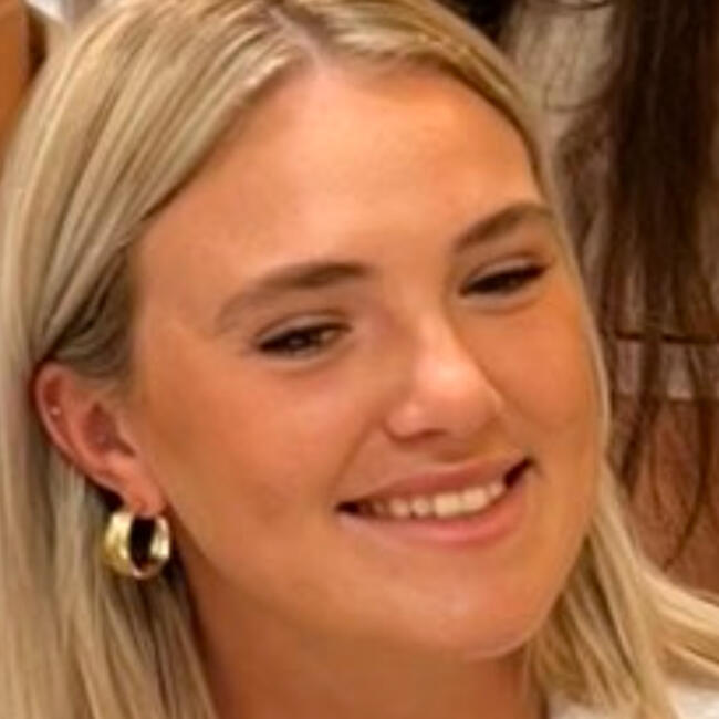 Babysitter in Gold Coast: Jessica