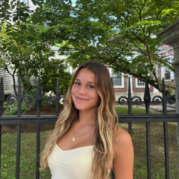 Babysitter Coral Gables: Jorja