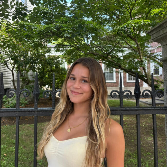 Babysitter in Coral Gables: Jorja