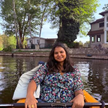 Babysitter in Berlin: Devi Srujana