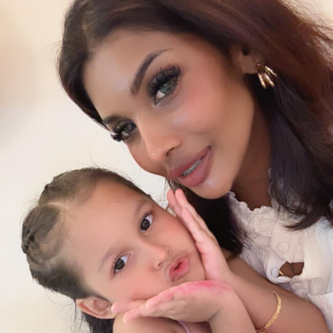 Singapore Island的临时保姆工作: Khadijah