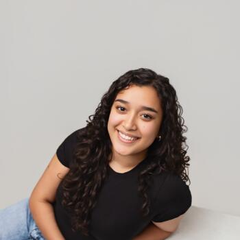 Babysitter in Angleton: Liana