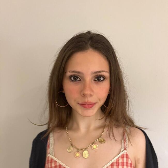 Babysitter in Edinburgh: Savannah