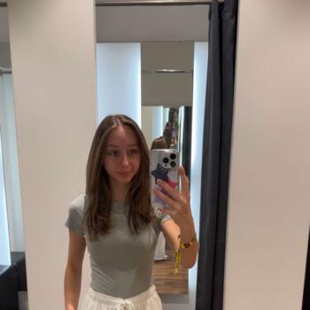 Babysitter Zegelsem: Lore