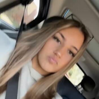 Babysitter St Albans: Mia