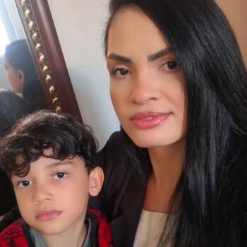Babysitting job in Valparaíso de Goiás: Maria