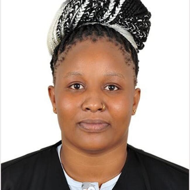 Babysitter in Riyadh: Helina