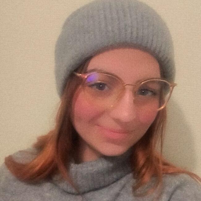 Babysitter in La Rochelle: Ana