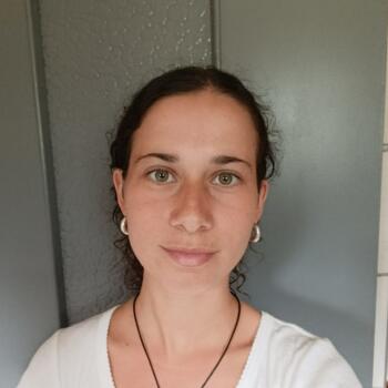 Babysitter in Le Rheu: Clémence