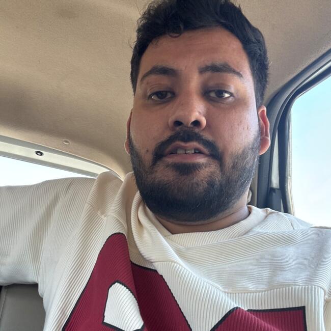 Surat में बेबीसिटिंग की नौकरी: Rishab