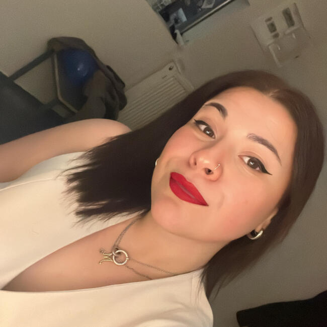 Babysitter στην περιοχή Πειραιάς: Δήμητρα