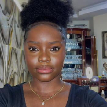 Babysitter em Bobadela: Ariel Teixeira