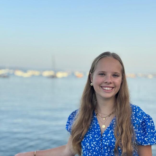 Babysitter in Bourges: Pauline