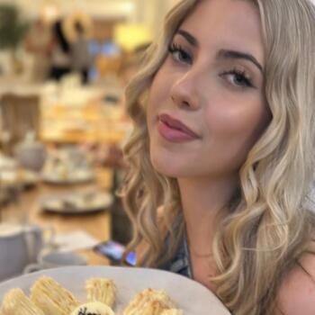 Babysitter in Sydney: Sofia