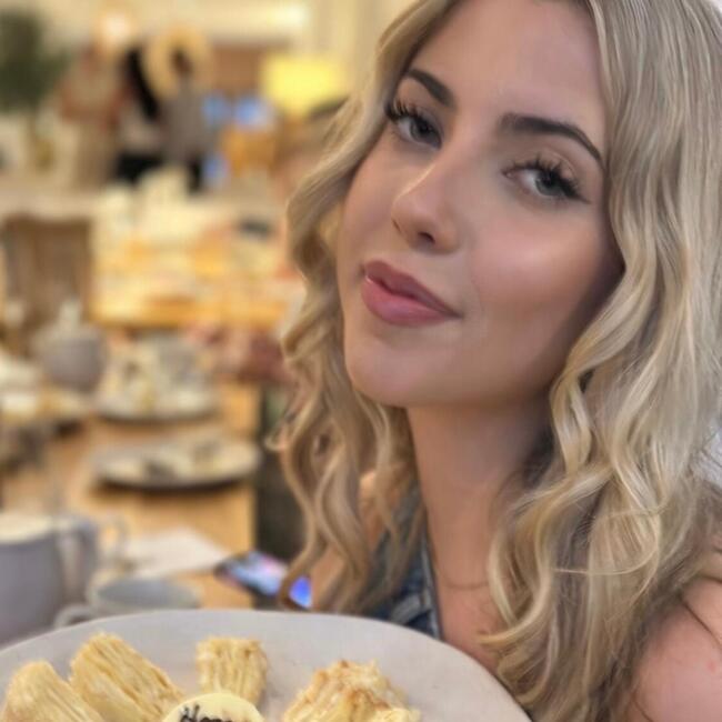 Babysitter in Sydney: Sofia