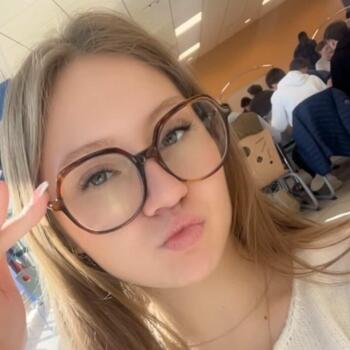 Babysitting job in Alençon: babysitting job Amelie